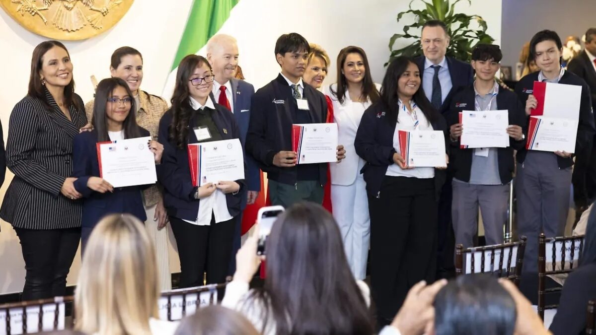 Estudiantes de Querétaro irán a la NASA