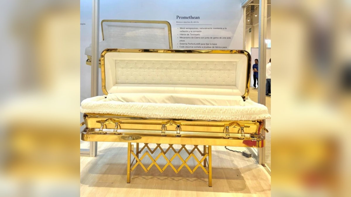 Ataúd dorado